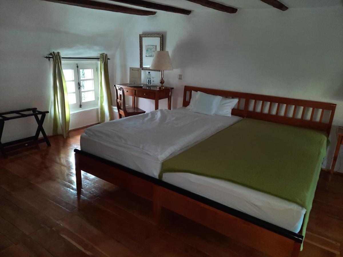 Hotel Maternushof Pomster Zewnętrze zdjęcie